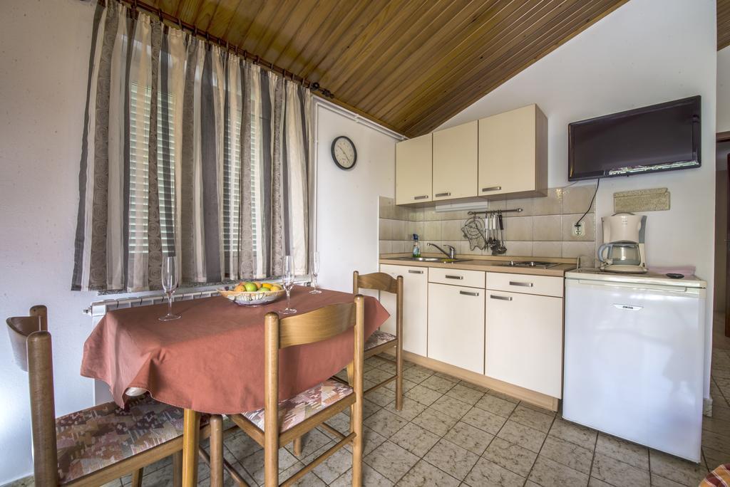 Apartment Anka D Krk Town Exteriér fotografie